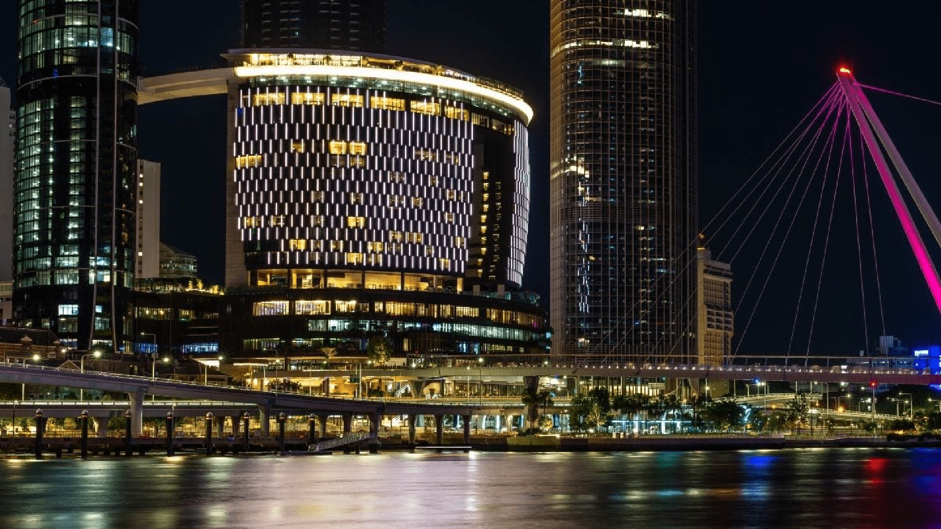 Star Entertainment Clings to Life After Unloading Brisbane Casino and Securing A$200 Million Loan